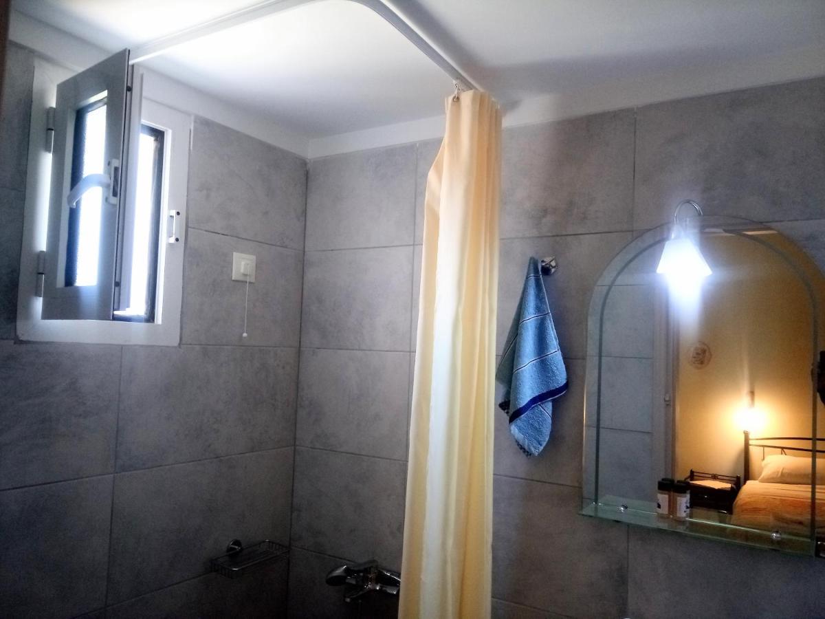 Evgenia Rooms Skala  Bilik gambar