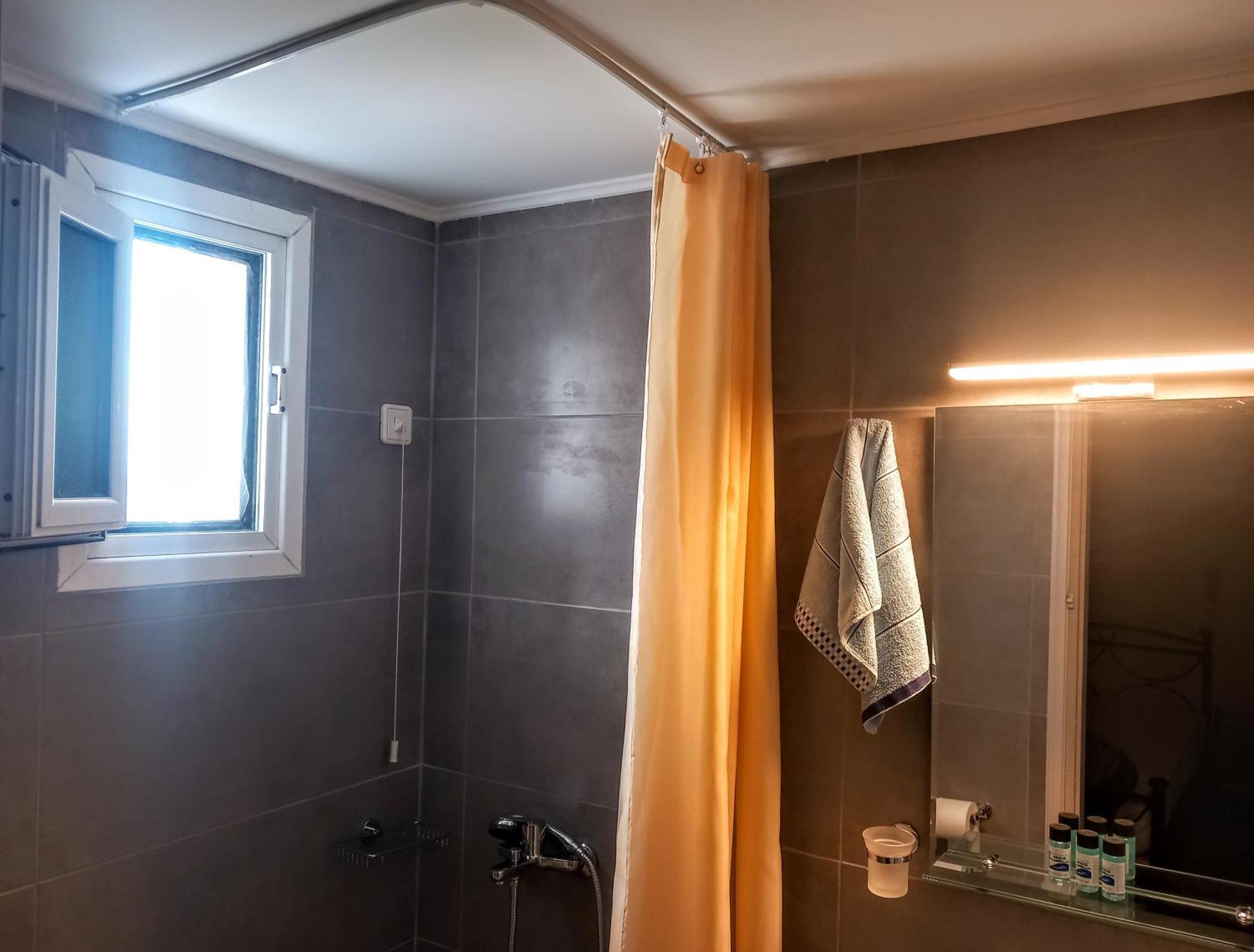 Evgenia Rooms Skala  Luaran gambar
