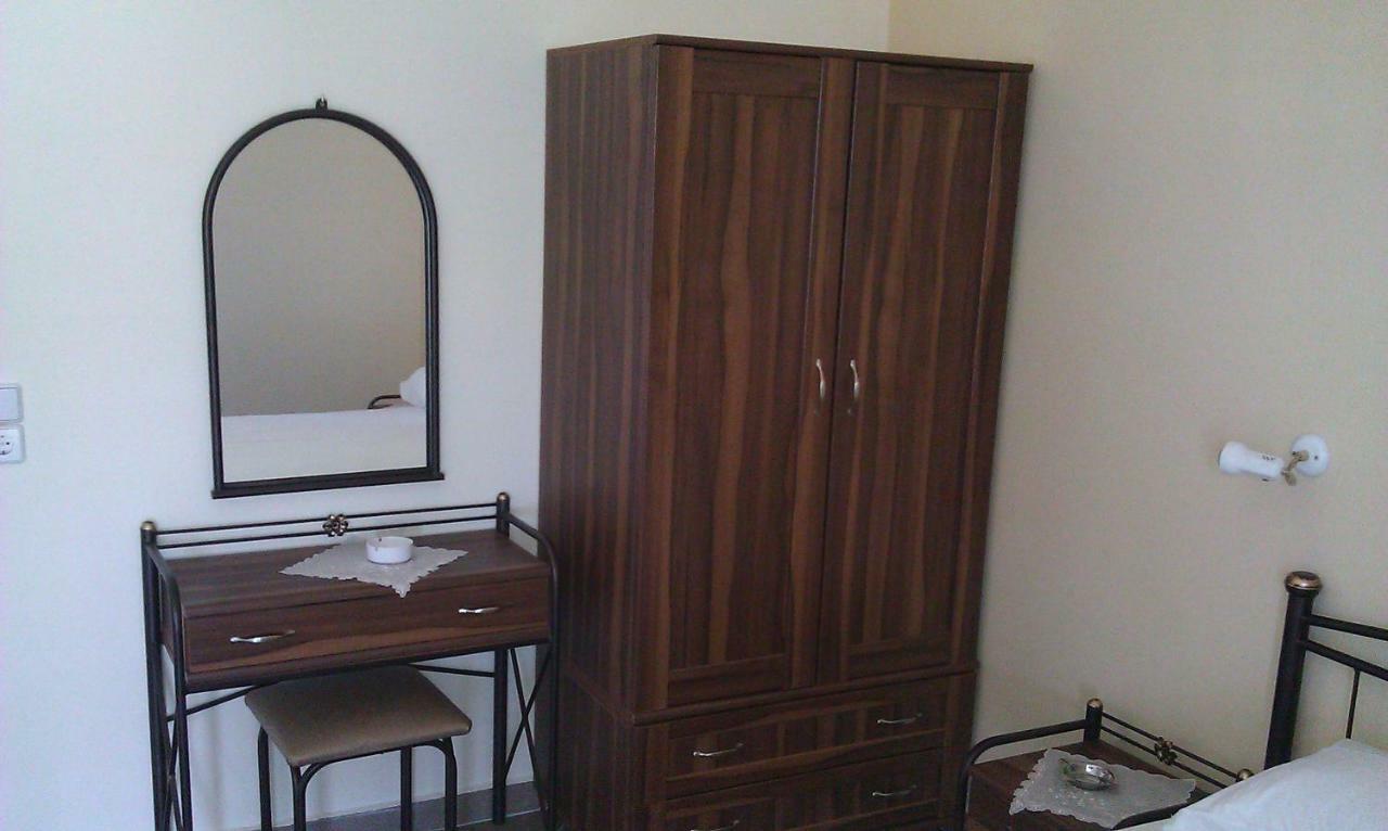 Evgenia Rooms Skala  Luaran gambar